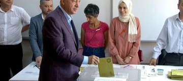 Oposição vence eleição em Istambul