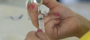 Vacina pneumocócica completa 10 anos no Brasil