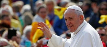 Papa: os migrantes são o símbolo de todos os descartados da sociedade