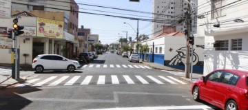 Semáforo em cruzamento no Centro começa a operar neste sábado (20)
