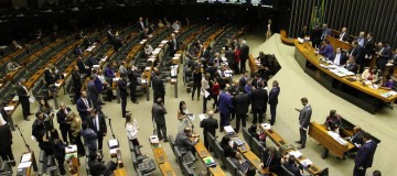 Câmara rejeita todos destaques e aprova reforma da Previdência
