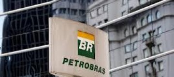 Petrobras confirma vazamento de óleo na Bacia de Campos no Rio