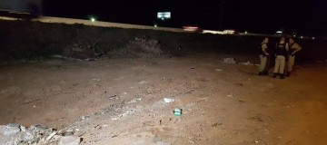 Corpo é encontrado dentro de saco em lixão no bairro Segismundo Pereira