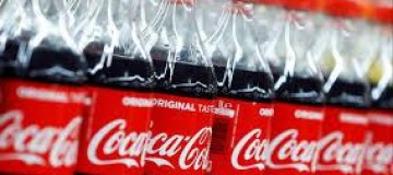 Mineiro é indenizado por encontrar ossos em garrafa de Coca-Cola