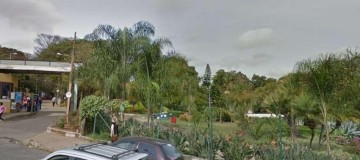 Homem é preso após se masturbar observando crianças em parque de BH