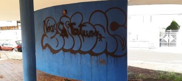 Jovem é detido ao pichar praça com homenagem para namorada em Uberaba
