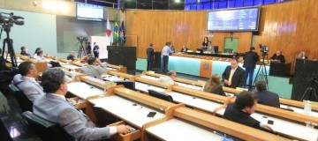 Vereadores de Uberlândia iniciam semana em novos partidos