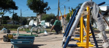 Prefeitura promove revitalização de praça no Vigilato Pereira