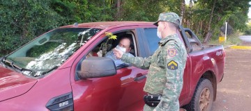 Polícia Ambiental de Ituiutaba distribui de mudas nativas