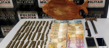Trio é preso e 49 porções de maconha apreendidas em Santa Vitória