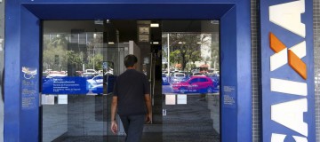 Nascidos em fevereiro podem sacar auxílio emergencial do 3º lote