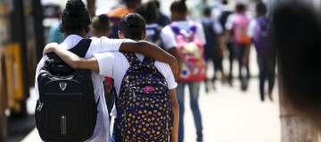 Racismo e violência contra criança e adolescente são desafios do país