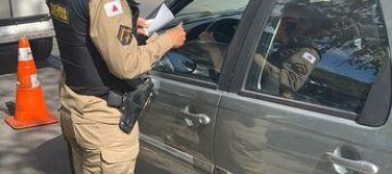 PM lança cartilhas sobre violência contra a mulher durante Agosto Lilás
