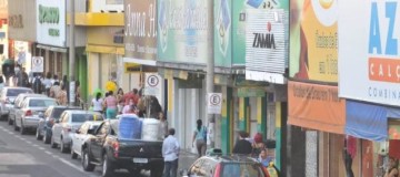 Comércio central e shoppings em Uberlândia poderão funcionar aos sábados