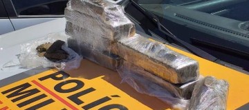 Dois são presos com droga em carro em Uberlândia