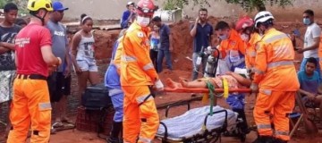 Menina de 6 anos é resgatada de buraco em Uberlândia