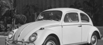 Uberlândia Shopping recebe encontro de carros antigos