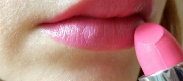 BATOM CINTILANTE DURA MAIS DO QUE GLOSS, SABIAM?