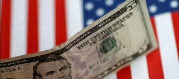 Dólar opera em alta e fica acima de R$ 5,80