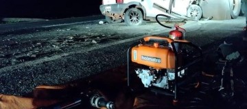 Motorista morre em batida entre carro e caminhão em Uberlândia