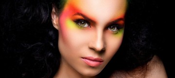 MAQUIAGEM TIE-DYE CONTINUA COMO TENDÊNCIA! VEJA AS CORES