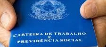 Desemprego cai a 8,3% no trimestre encerrado em maio, diz IBGE