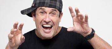 Sérgio Mallandro apresenta stand up em Brasília no Dia dos Pais