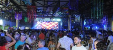 Carnaval no Praia Clube: onde a diversão encontra a tradição