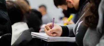 IPCA: preços sobem 0,83% em fevereiro, com reajuste anual da educação