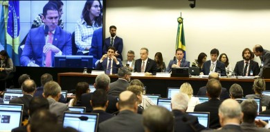 Previdência: parecer deve começar a ser discutido hoje na Câmara