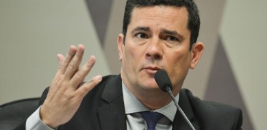 Sergio Moro adia ida à Câmara para falar sobre troca de mensagens