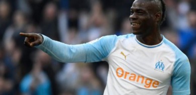 Mario Balotelli negocia transferência para o Flamengo, diz TV