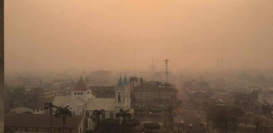 Queimadas em Rondônia deixam a capital imersa em fumaça