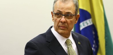 Crise do petróleo abre oportunidades para o Brasil, diz ministro