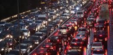 Greve de motoristas afeta circulação de ônibus em São Paulo