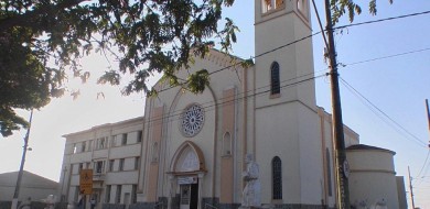 Homem invade convento de freis Capuchinhos quebra tudo e é preso pela PM