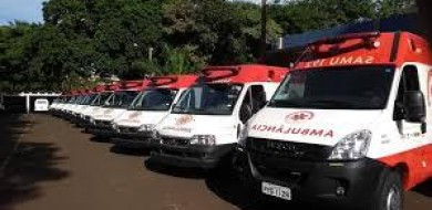 Motociclista morre após atropelar cachorro em Uberlândia