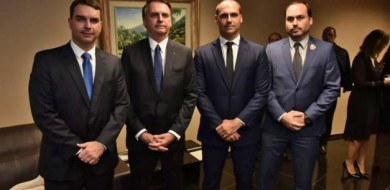 Generais dizem que filhos de Bolsonaro é que causam confusão no governo