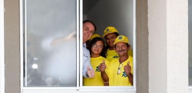 Bolsonaro entrega 4,1 mil moradias populares na Paraíba