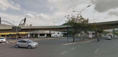 Homem é preso após se masturbar ao lado de mulher dentro de ônibus