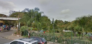 Homem é preso após se masturbar observando crianças em parque de BH