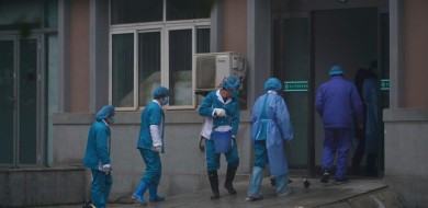 China tem 9ª morte provocada pelo coronavírus; já são mais de 400 casos