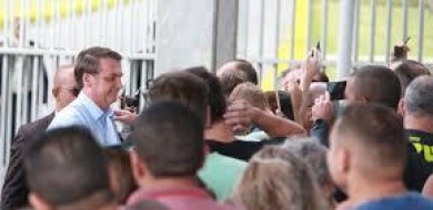 Reforma administrativa pretende revisar salários e número de carreiras