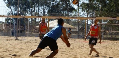 Futel tem inscrições abertas para aulas de futevôlei e vôlei de praia