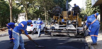 Recapeamento passa pela avenida Imbaúbas nesta semana