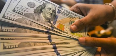 Dólar dispara e supera R$ 5,65