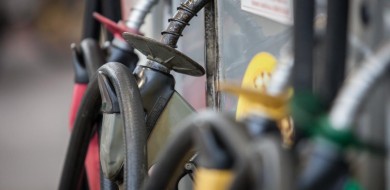 Gasolina com novo padrão passa a valer nesta segunda; entenda