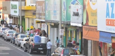 Comércio central e shoppings em Uberlândia poderão funcionar aos sábados