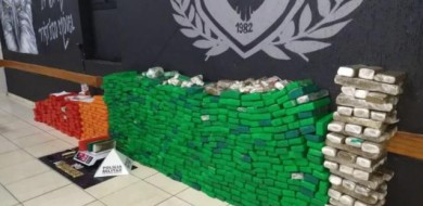 PM apreende mais de 200 barras de maconha em Uberlândia