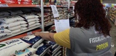 Procon intensifica fiscalização em supermercados de Uberlândia